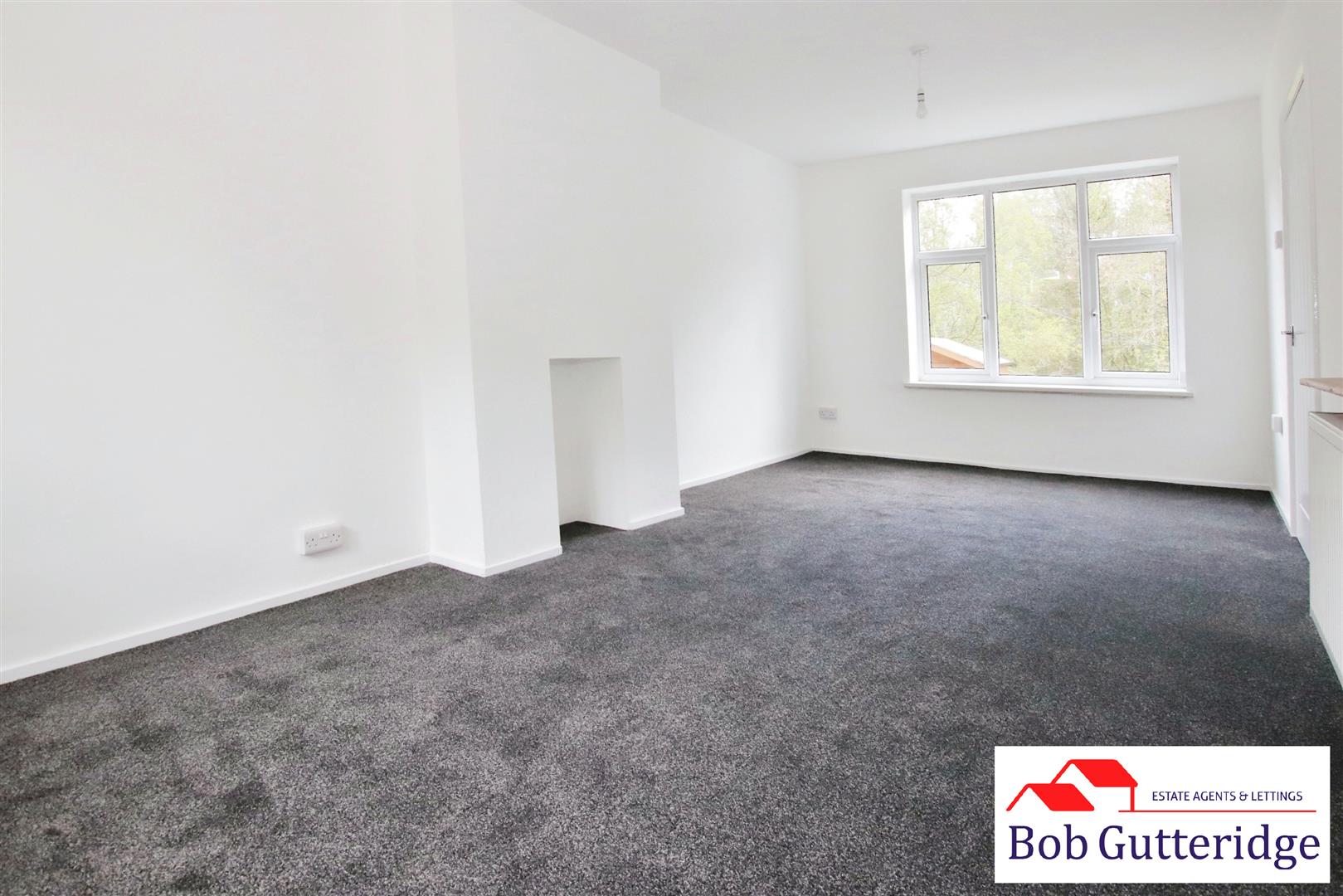 THROUGH LOUNGE / DINER